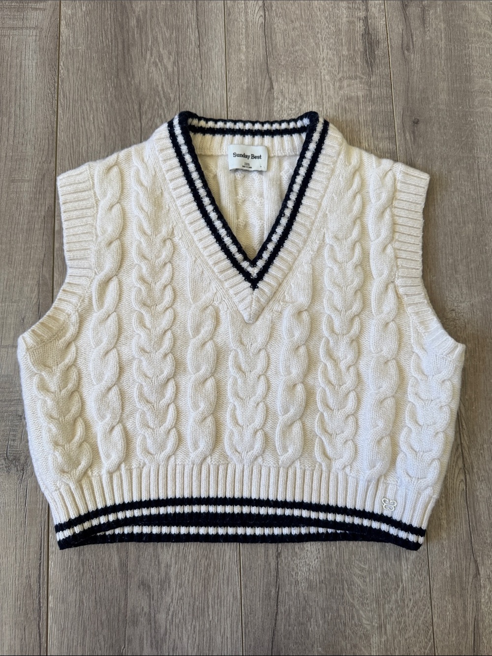 Sunday Best Winston Cable Knit Cropped Sweater Vest White Size 2XS Merino Wool - Picture 3 of 8